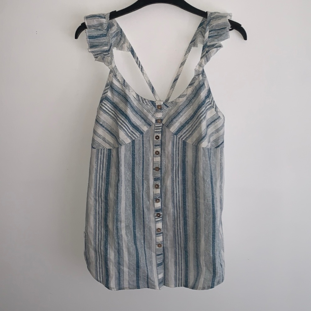Chaser | blue Linen Top